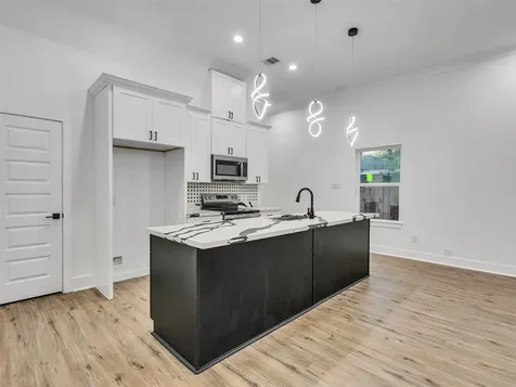 7358 Guadalcanal Road A Houston TX 77033