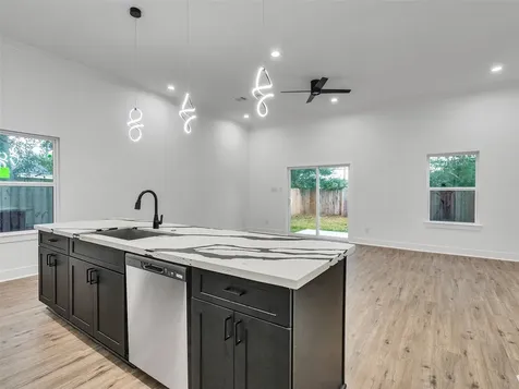7358 Guadalcanal Road A Houston TX 77033