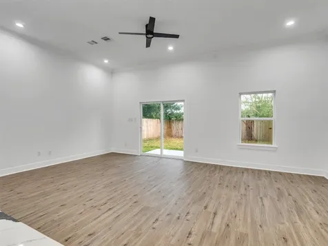7358 Guadalcanal Road A Houston TX 77033