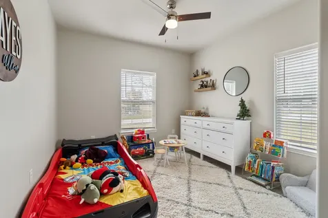 413 E Spruce Street Huntington TX 75949