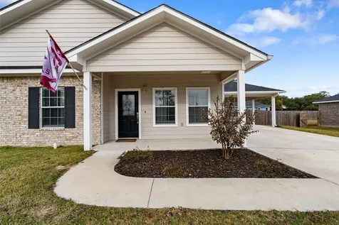 413 E Spruce Street Huntington TX 75949