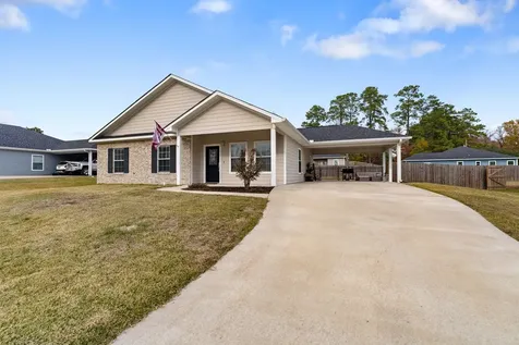 413 E Spruce Street Huntington TX 75949