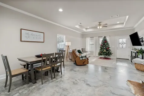 413 E Spruce Street Huntington TX 75949