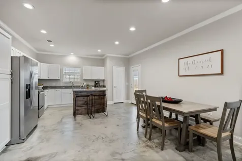413 E Spruce Street Huntington TX 75949