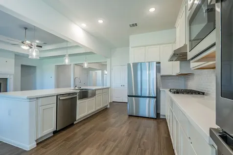 11903 Oakwood Drive Mont Belvieu TX 77535