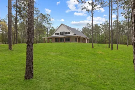 3143 County Road 4300 Woodville TX 75979
