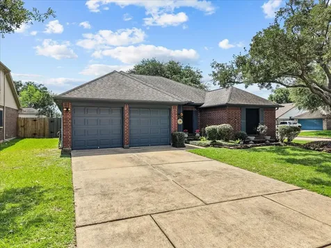 4402 Ireland Lane Pasadena TX 77505