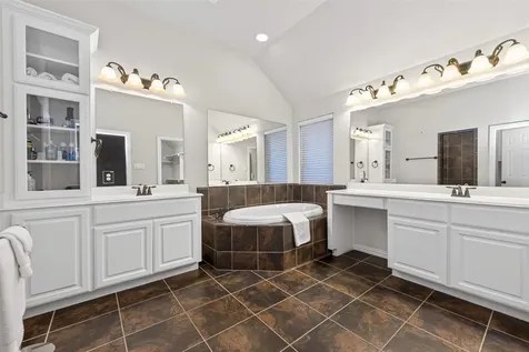 179 N Vershire Circle Magnolia TX 77354