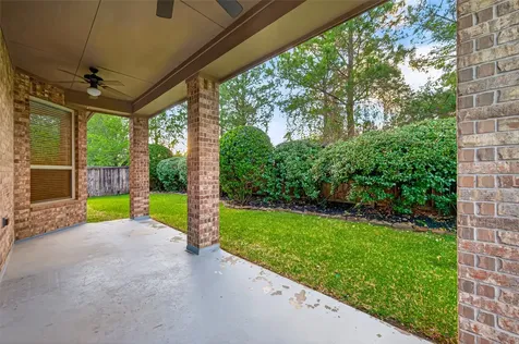 179 N Vershire Circle Magnolia TX 77354