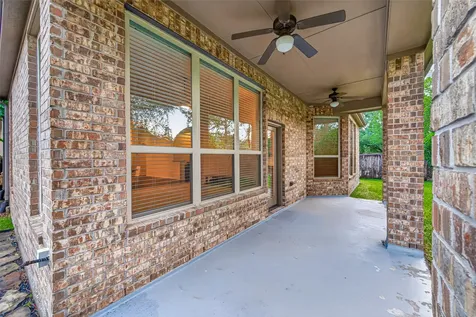 179 N Vershire Circle Magnolia TX 77354