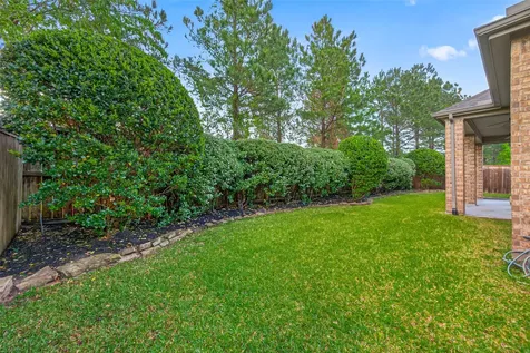 179 N Vershire Circle Magnolia TX 77354