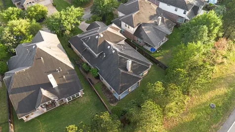 179 N Vershire Circle Magnolia TX 77354