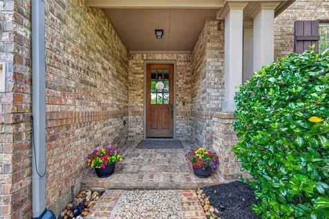 179 N Vershire Circle Magnolia TX 77354