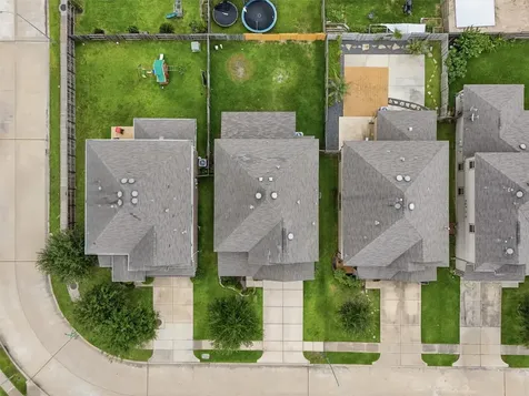 6718 Lindale Springs Lane Katy TX 77449