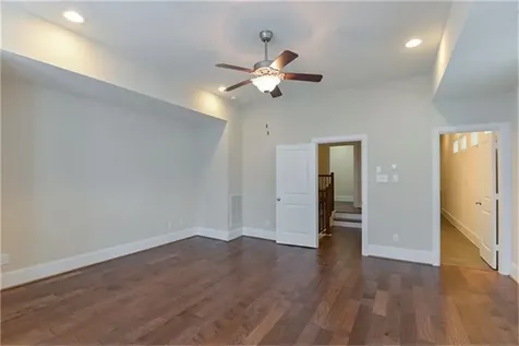 2112 Radcliffe Street Houston TX 77007