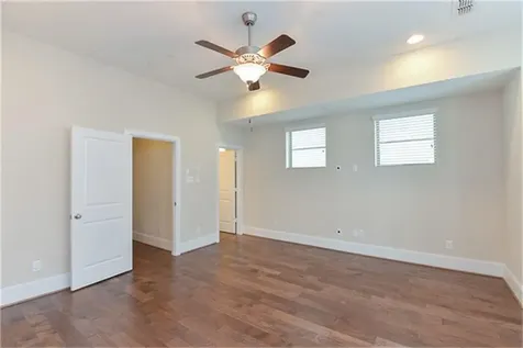 2112 Radcliffe Street Houston TX 77007