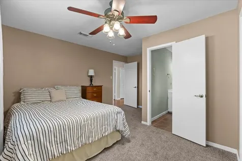 518 Seagrove Street La Porte TX 77571
