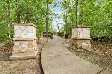 702 S Galley Drive Crosby TX 77532