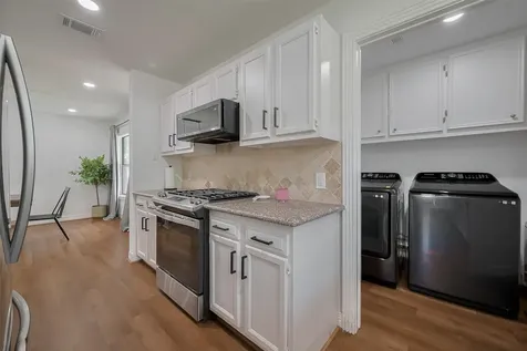 8057 Ridgeview Drive Houston TX 77055