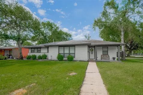 8057 Ridgeview Drive Houston TX 77055