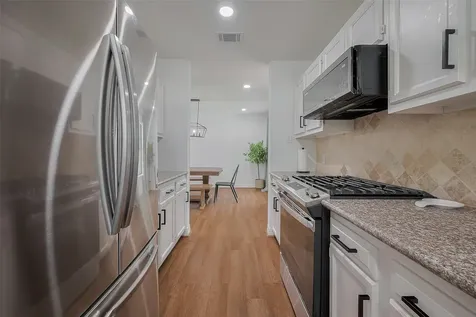 8057 Ridgeview Drive Houston TX 77055