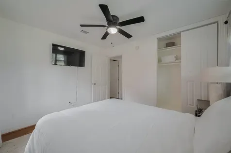 8057 Ridgeview Drive Houston TX 77055