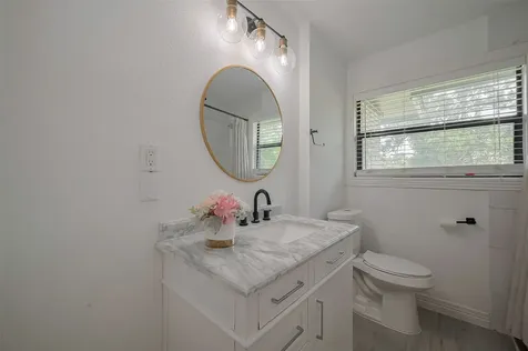 8057 Ridgeview Drive Houston TX 77055