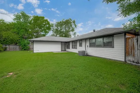 8057 Ridgeview Drive Houston TX 77055