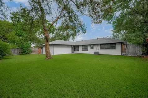 8057 Ridgeview Drive Houston TX 77055
