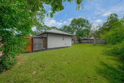 8057 Ridgeview Drive Houston TX 77055