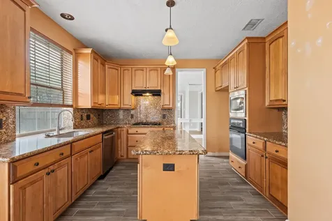 6931 Royal Knoll Court Pasadena TX 77505