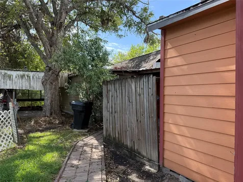 7952 Cinderella Street Houston TX 77028