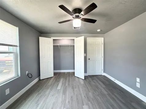 405 N Erskine Street Angleton TX 77515