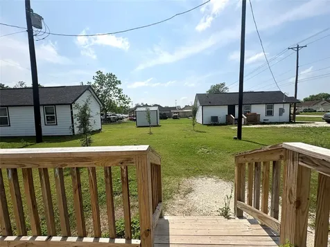 405 N Erskine Street Angleton TX 77515