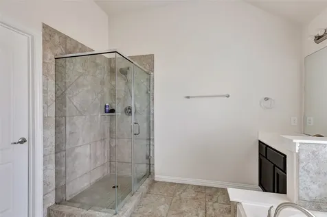 9518 Wincrest Drive Mont Belvieu TX 77523