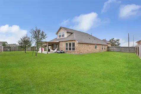 9518 Wincrest Drive Mont Belvieu TX 77523