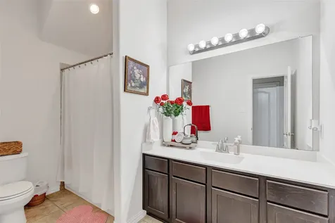 9518 Wincrest Drive Mont Belvieu TX 77523