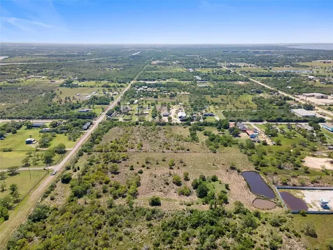 2360 Avenue L San Leon TX 77539