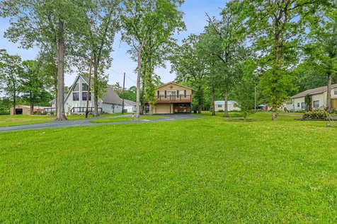 439 Lakeview Harbor Onalaska TX 77360