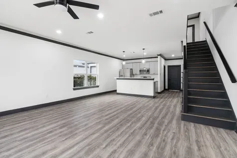 913 Panama Boulevard Houston TX 77009