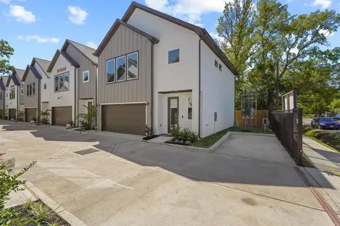 238 Julia Street E Houston TX 77022
