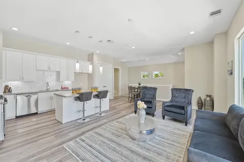 238 Julia Street E Houston TX 77022