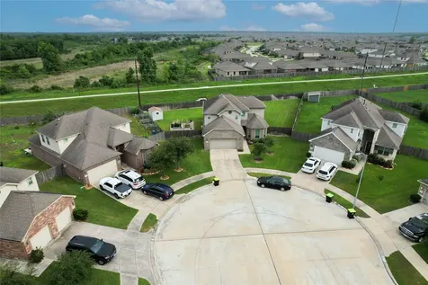 2302 Shannon Court Missouri City TX 77459