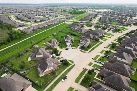 2302 Shannon Court Missouri City TX 77459