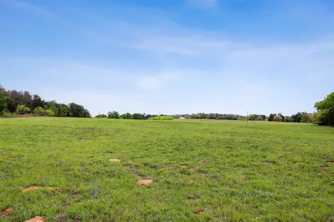 4822 Fm 1624 Lexington TX 78947