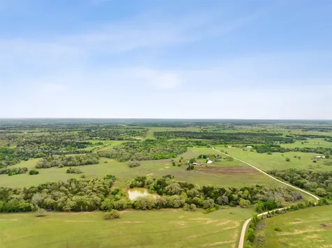 4822 Fm 1624 Lexington TX 78947