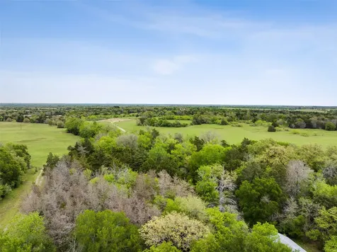 4822 Fm 1624 Lexington TX 78947