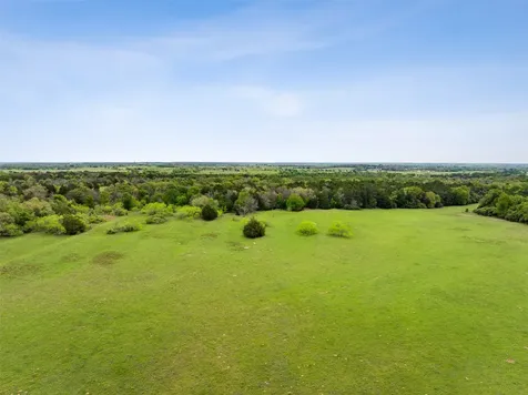 4822 Fm 1624 Lexington TX 78947