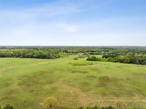 4822 Fm 1624 Lexington TX 78947