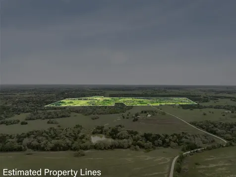 4822 Fm 1624 Lexington TX 78947